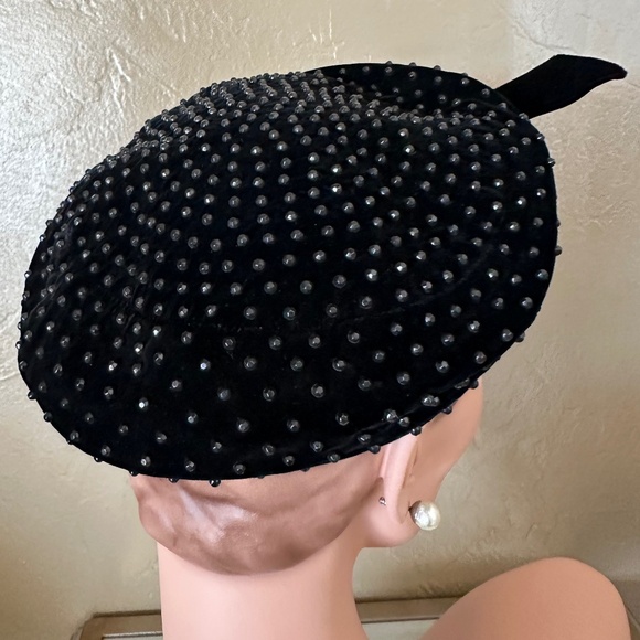 TIMELESS VINTAGE BLACK VELVET BERET STUDDED WITH BLACK BEADS & FRONTB BOW main image 6